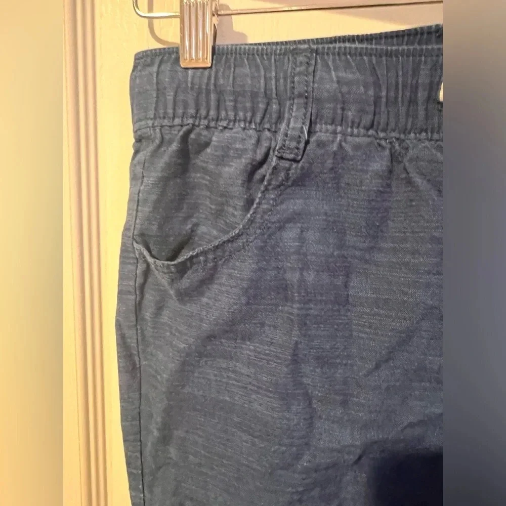Arizona boys size 10/12 medium blue shorts with elastic and drawstring.